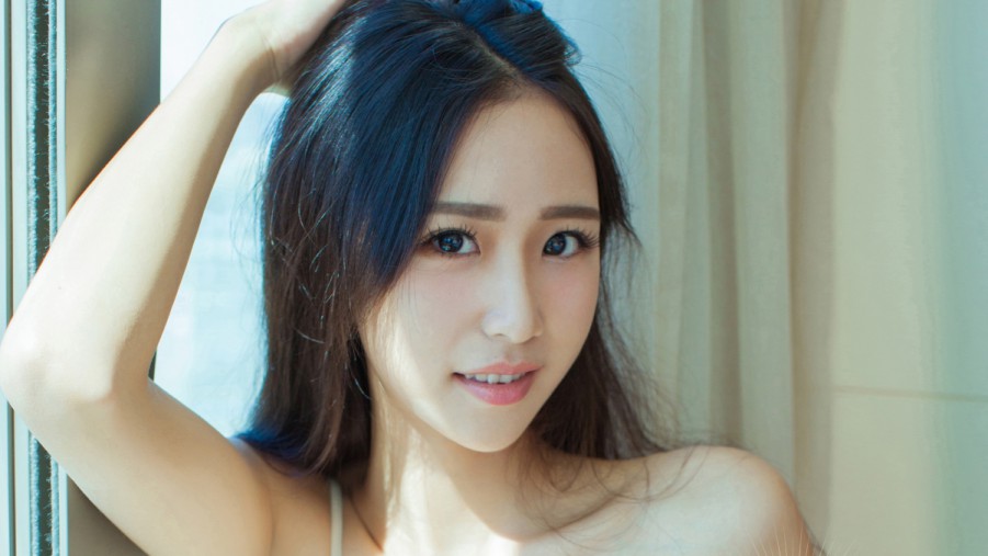 《赏金猎人》沪上造势  “萝莉”吴千语本是女汉子